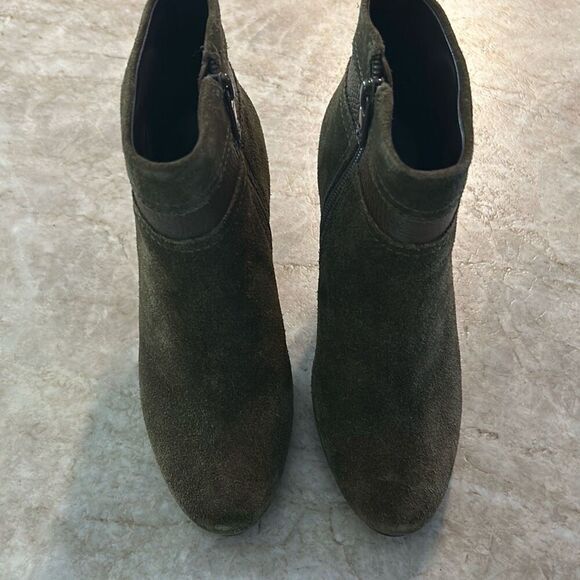 TORY BURCH Olive Green Heeled Boots - Picture 9 of 10